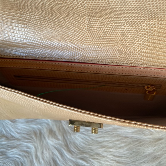 New Ellen Tracey Beautiful Clutch Handbag - Picture 11 of 12